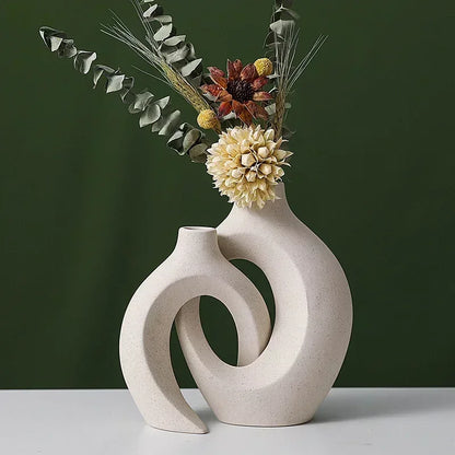 Vase interlock en céramique nordique